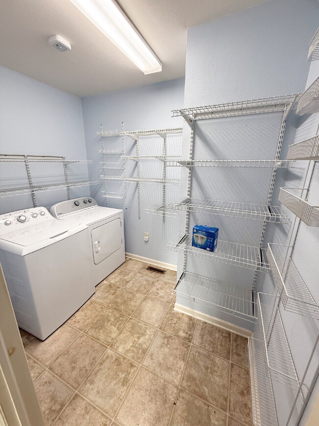 Building Photo - Spacious 3 Bed, 3 Bath Home in Ratcliff Cove Community – Available Soon!