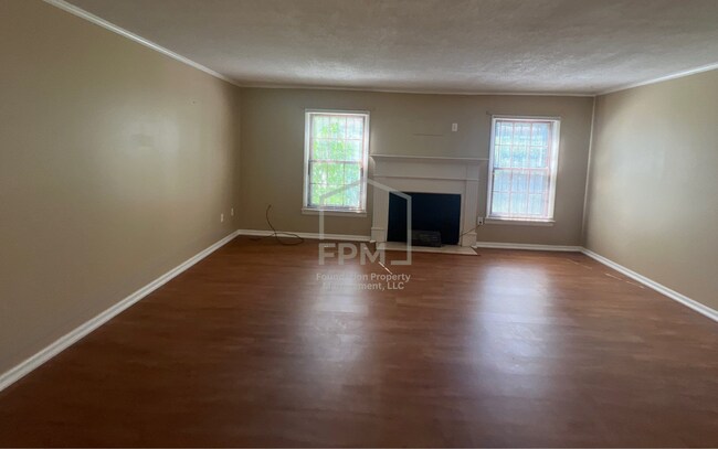 Building Photo - 3656 Haughton Ln