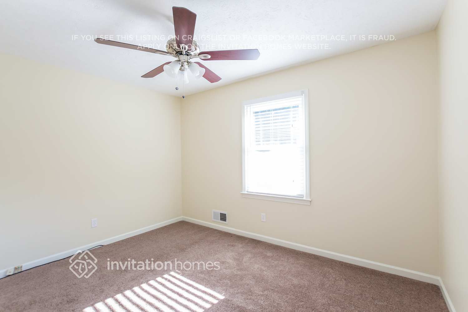 Building Photo - 4656 E Glen Ridge Cir