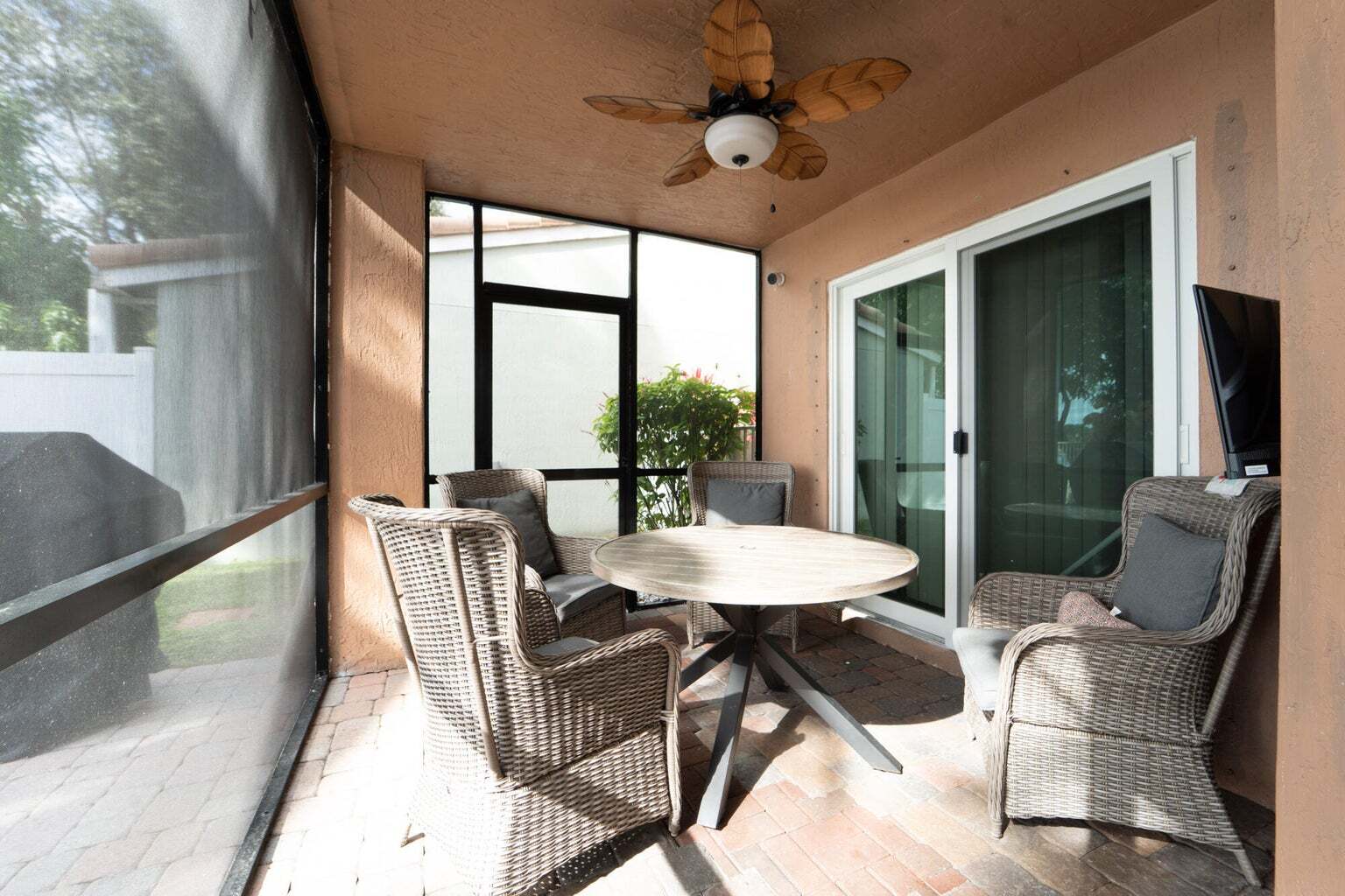 Building Photo - 3370 Turtle Cv