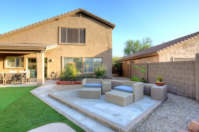 Building Photo - 10354 E Raintree Dr