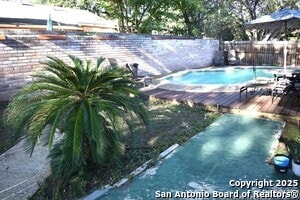 Building Photo - 6819 Heatherbrook