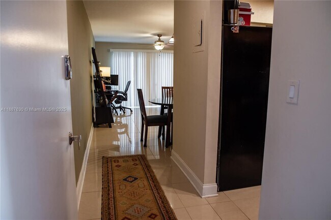 Building Photo - 17051 NE 35th Ave