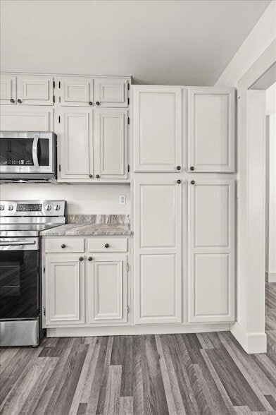 Building Photo - 9121 Potomac Dr