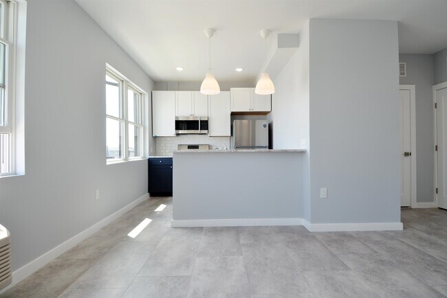 Building Photo - 82-84 E 31ST St