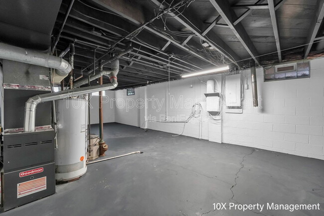 Building Photo - 2892 Longfield Rd