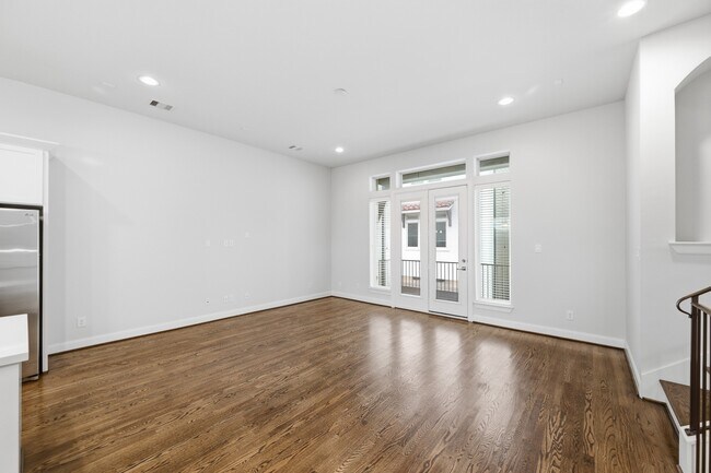 Building Photo - 1225 Bonner St