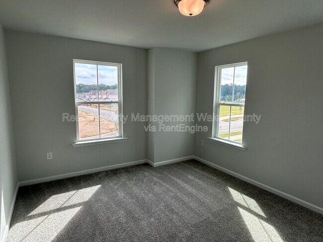 Building Photo - 381 Fosterton Cottage Wy
