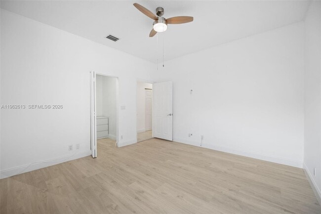 Building Photo - 2497 Bay Isle Dr