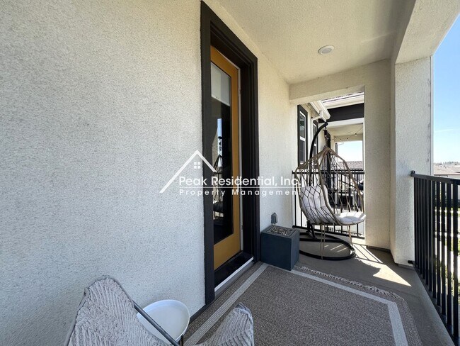 Building Photo - 3069 High Meadow Walk