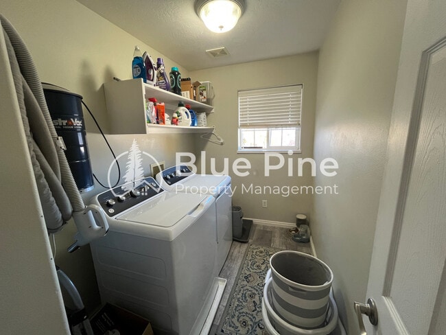 Building Photo - 5107 Lindee Ln