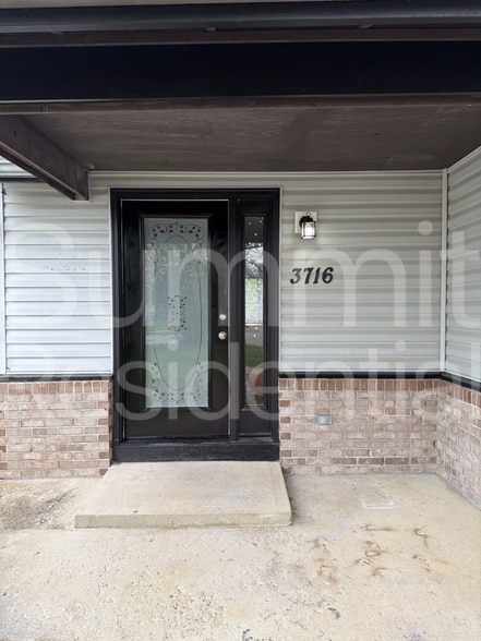 Building Photo - 3716 Rock Maple Dr