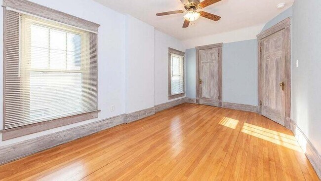 Building Photo - 1132 Michigan-1132MICH