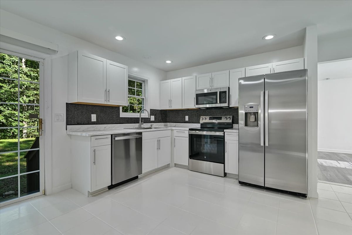 Building Photo - 198 White Pine Trl