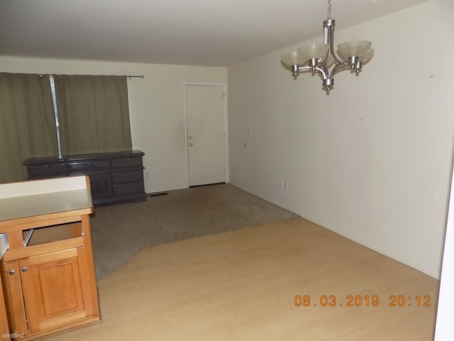 Building Photo - 2 br, 1.5 bath Condo - 1328 Woodbridge St