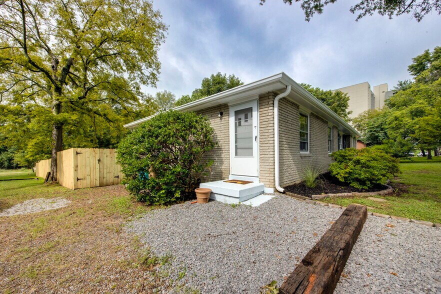 Building Photo - 1314 Coreland Dr