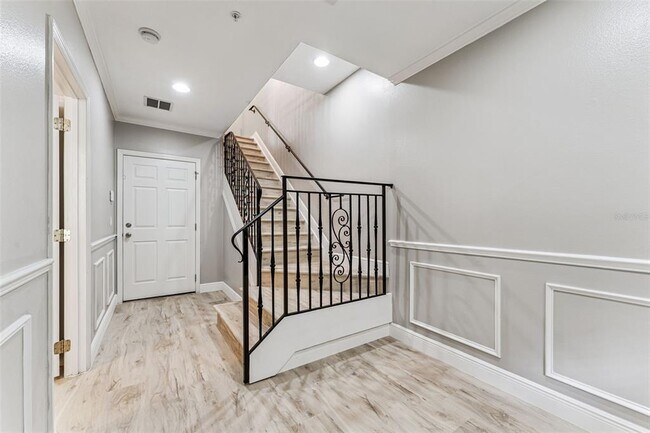 Building Photo - 4571 Virginia Dr