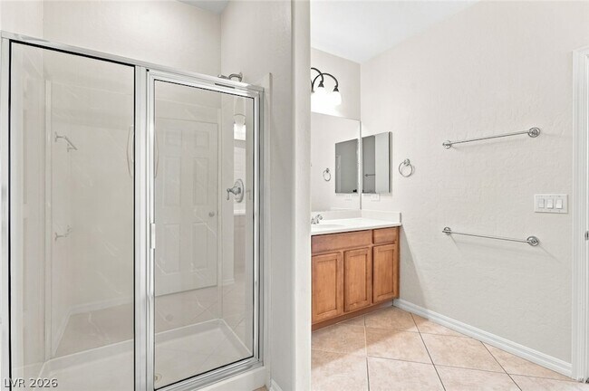 Building Photo - 8852 Regatta Bay Pl