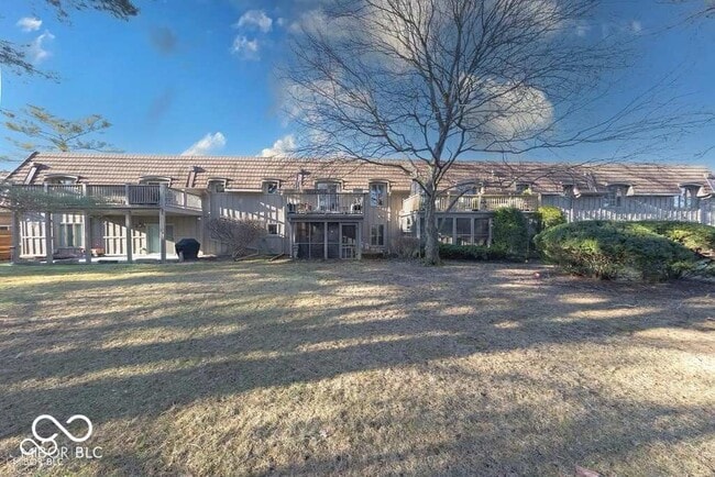 Building Photo - 5525 Roxbury Terrace