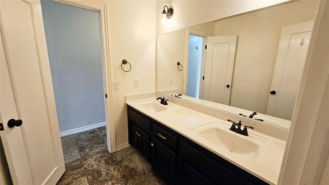 Building Photo - 4017 Eaton Pl