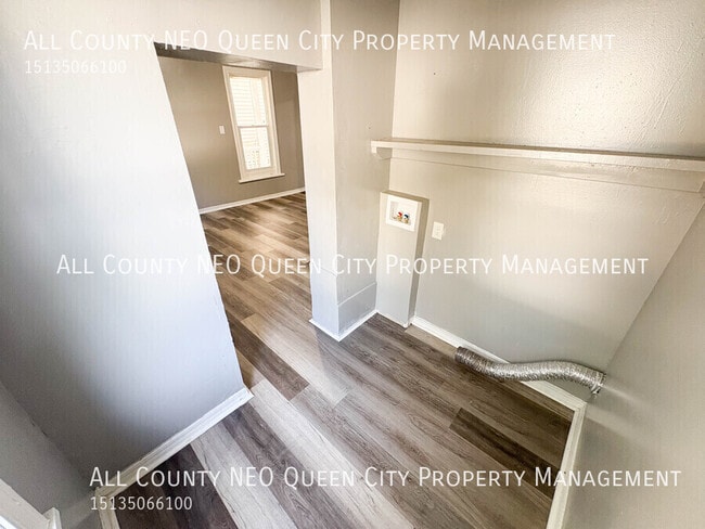 Building Photo - 212 Nassau St