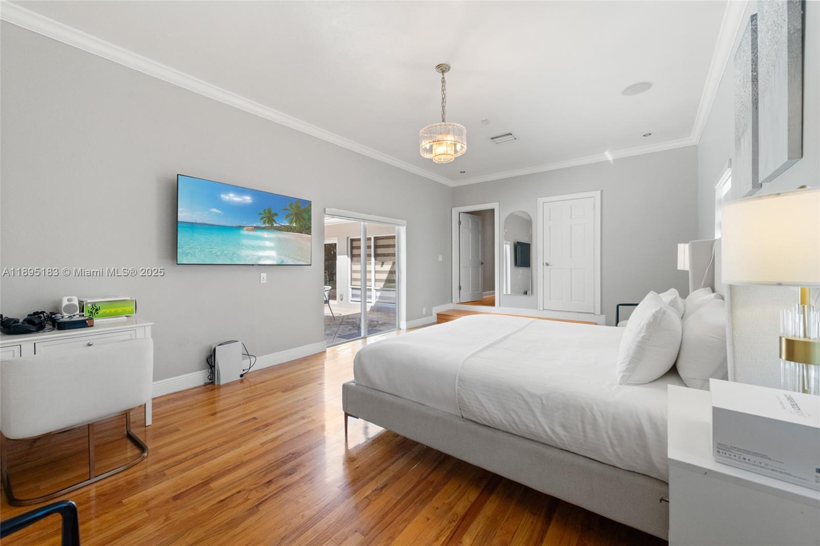 Building Photo - 10626 NE 10th Ct