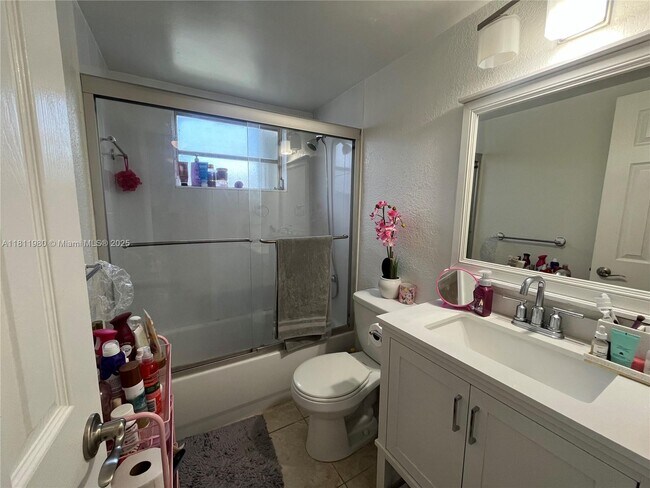 Building Photo - 7256 SW 94th Pl