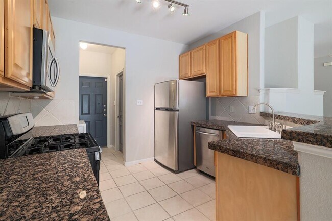 Building Photo - 4620 W William Cannon Dr