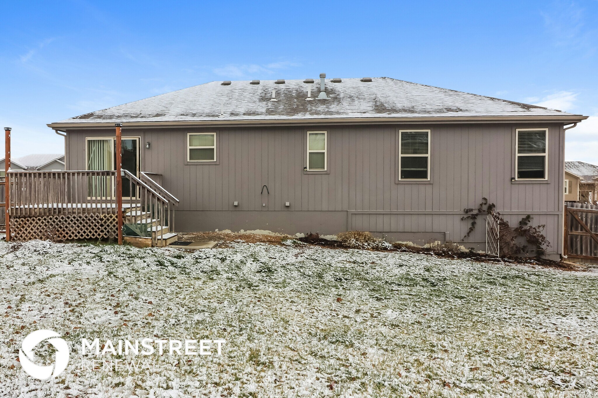 Building Photo - 421 Sunflower Dr