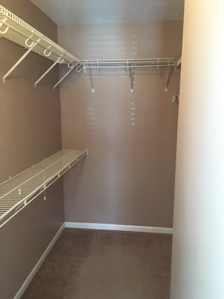 Building Photo - 8211 Sun Spring Cir