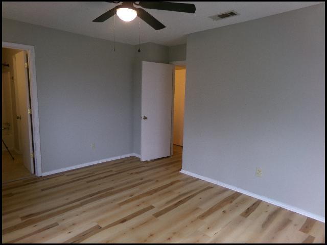 Building Photo - 1801 Mesquite Cir