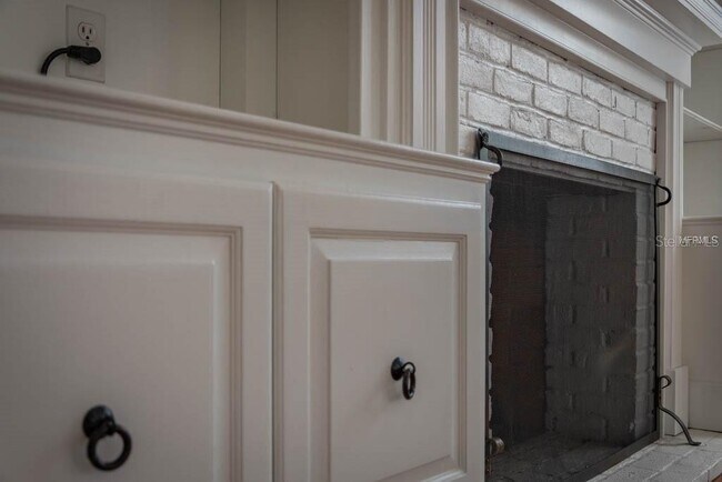 Building Photo - 1119 Belleaire Cir