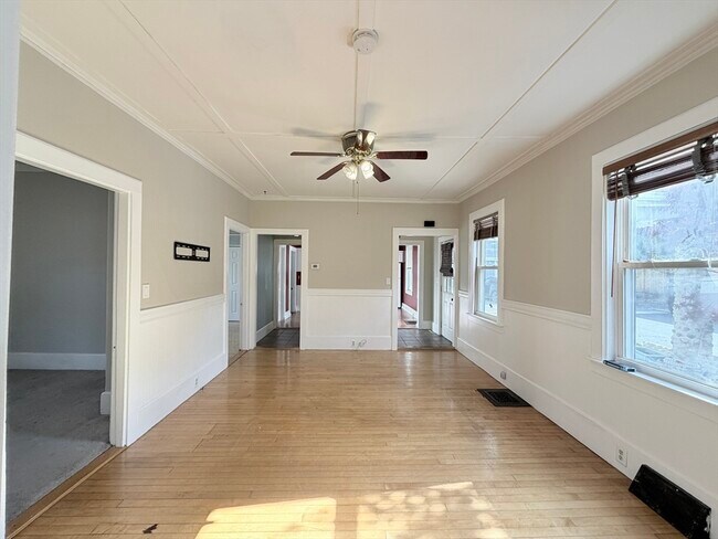 Building Photo - 70 Turnpike St