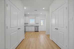 Building Photo - 4319 Maple Root Ln