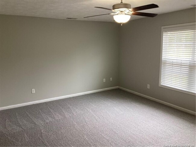Building Photo - 148 Dundee Cir