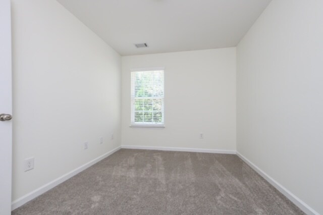 Building Photo - 211 Shady Grove Dr