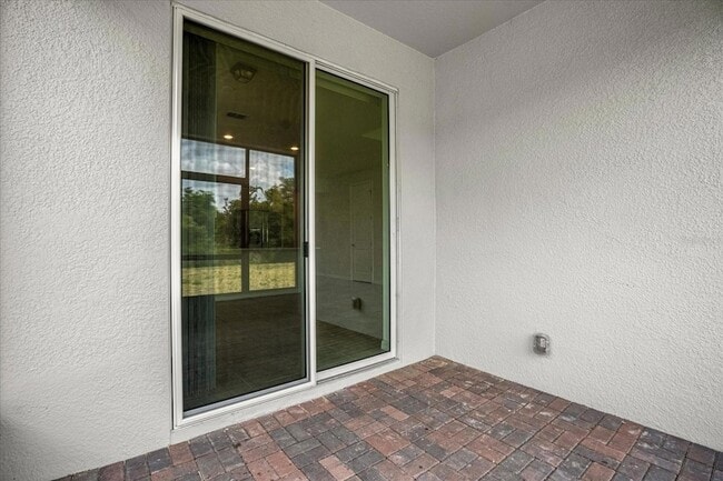 Building Photo - 2124 Live Oak Lake Rd