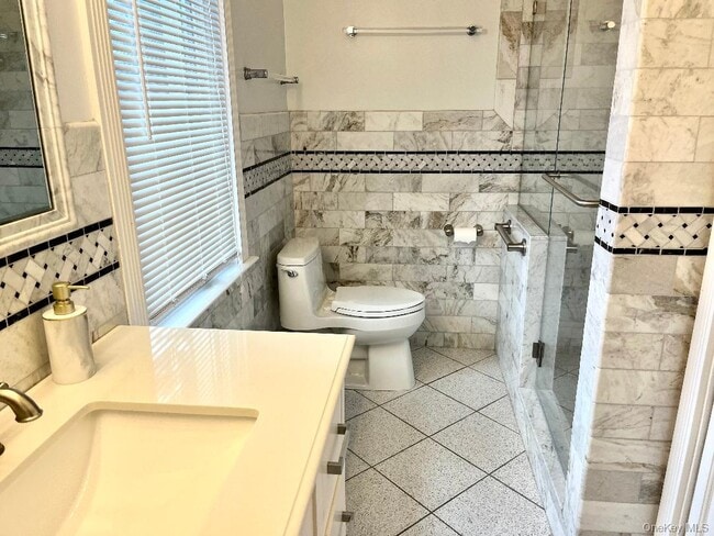 Building Photo - 11 Delaware Ave