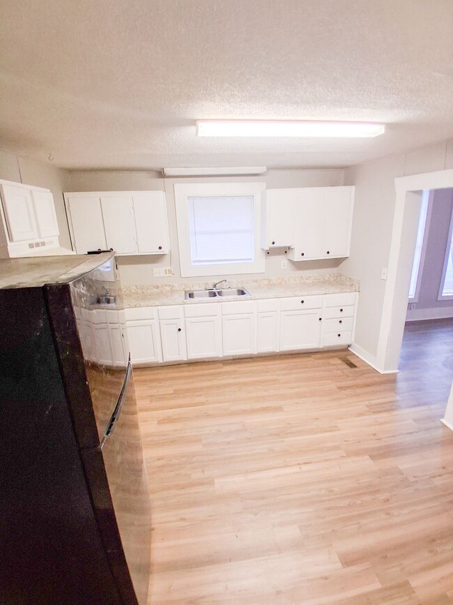 Building Photo - Charming 2BR/1BA Single Family Home in Gad...