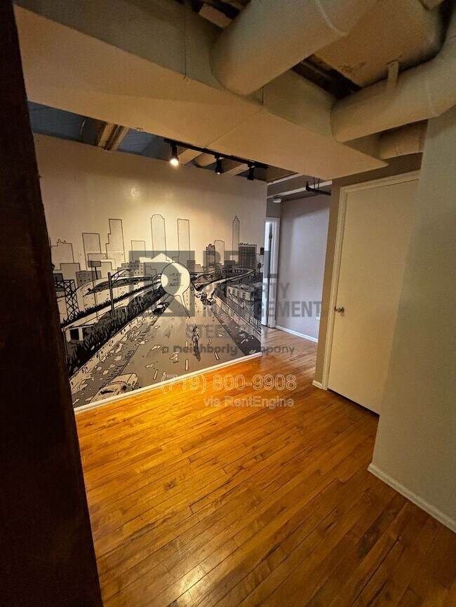 Building Photo - 201 Lamkin St