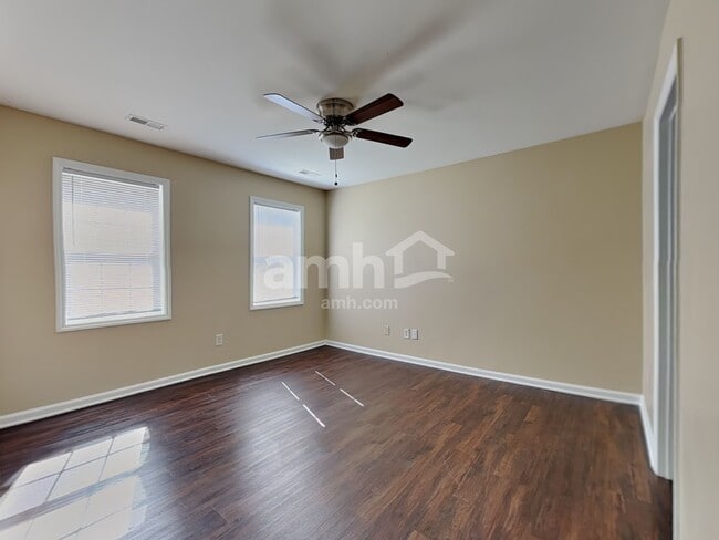 Building Photo - 815 Turmeric Ln