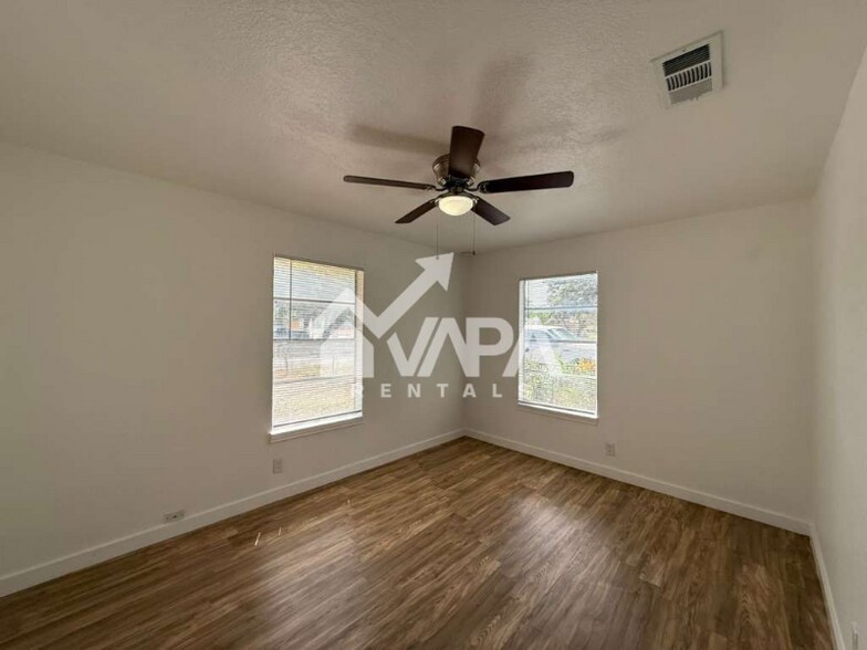 Building Photo - 7831 Gallop Dr