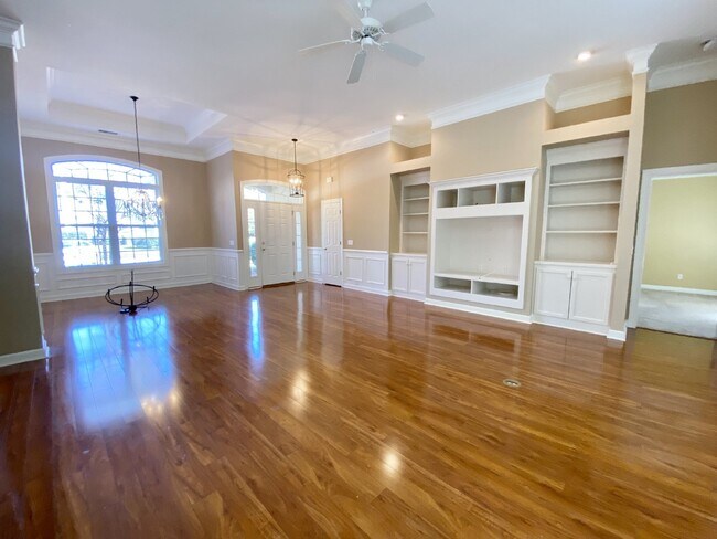 Building Photo - Gorgeous, Island West Home Available  for Rent!