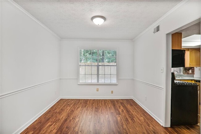 Building Photo - 571 Aberdeen Dr
