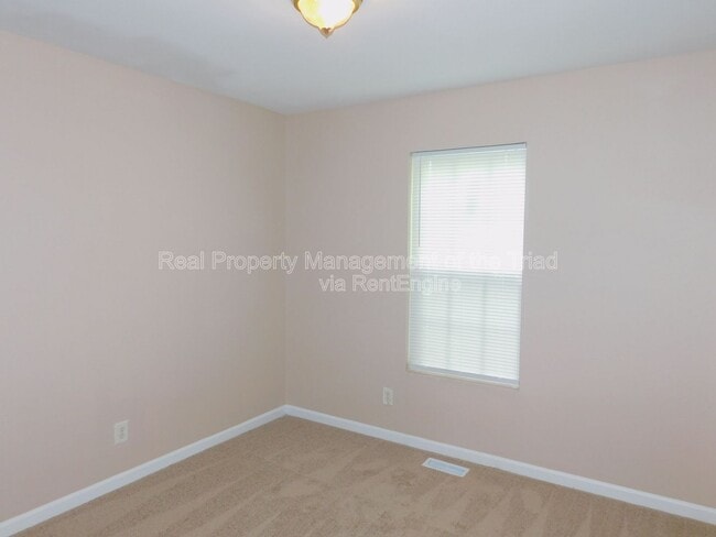 Building Photo - 909 Beaumont Ave