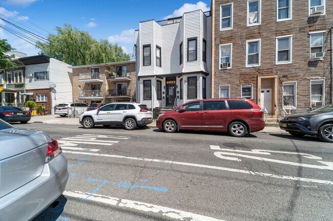 Building Photo - 234 Webster Ave