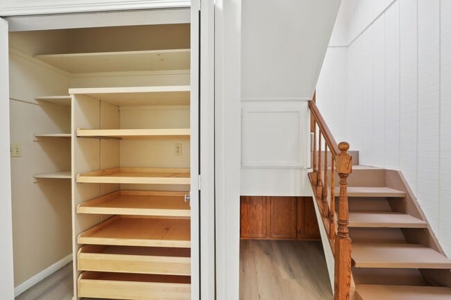 Building Photo - 31412 Windsong Dr