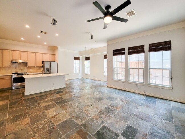 Building Photo - Two-Story, Three Bedroom Home in Gated Com...
