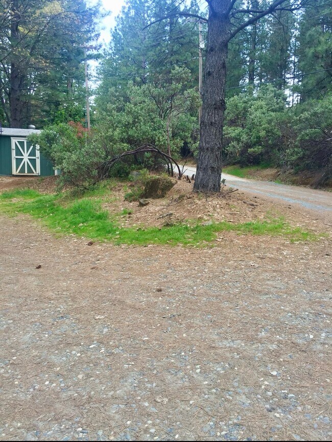 Building Photo - 14720 Lynshar Rd