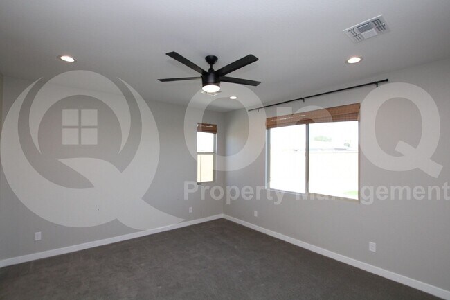 Building Photo - 18032 W Elizabeth Ave